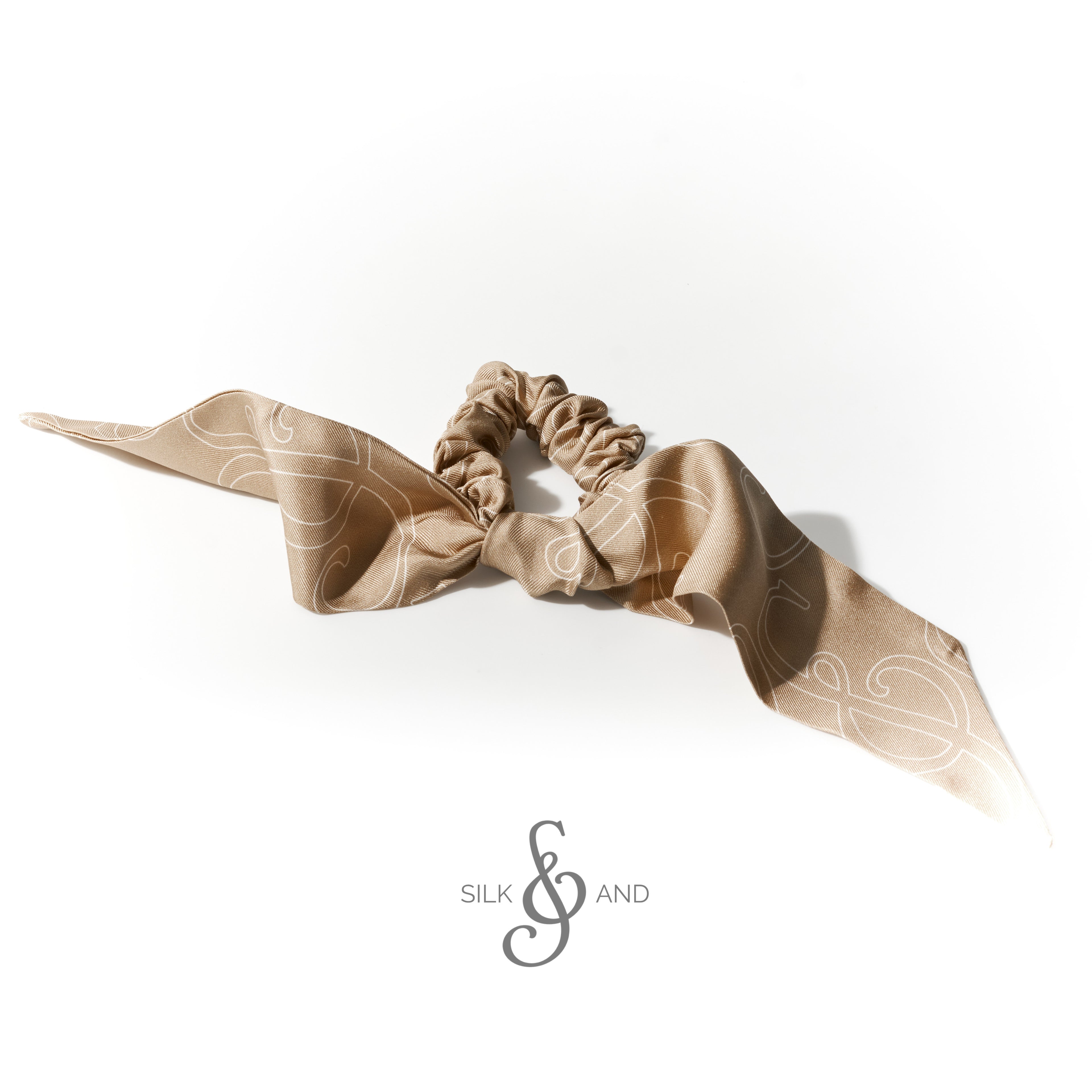 SILK& BOW HUMUS