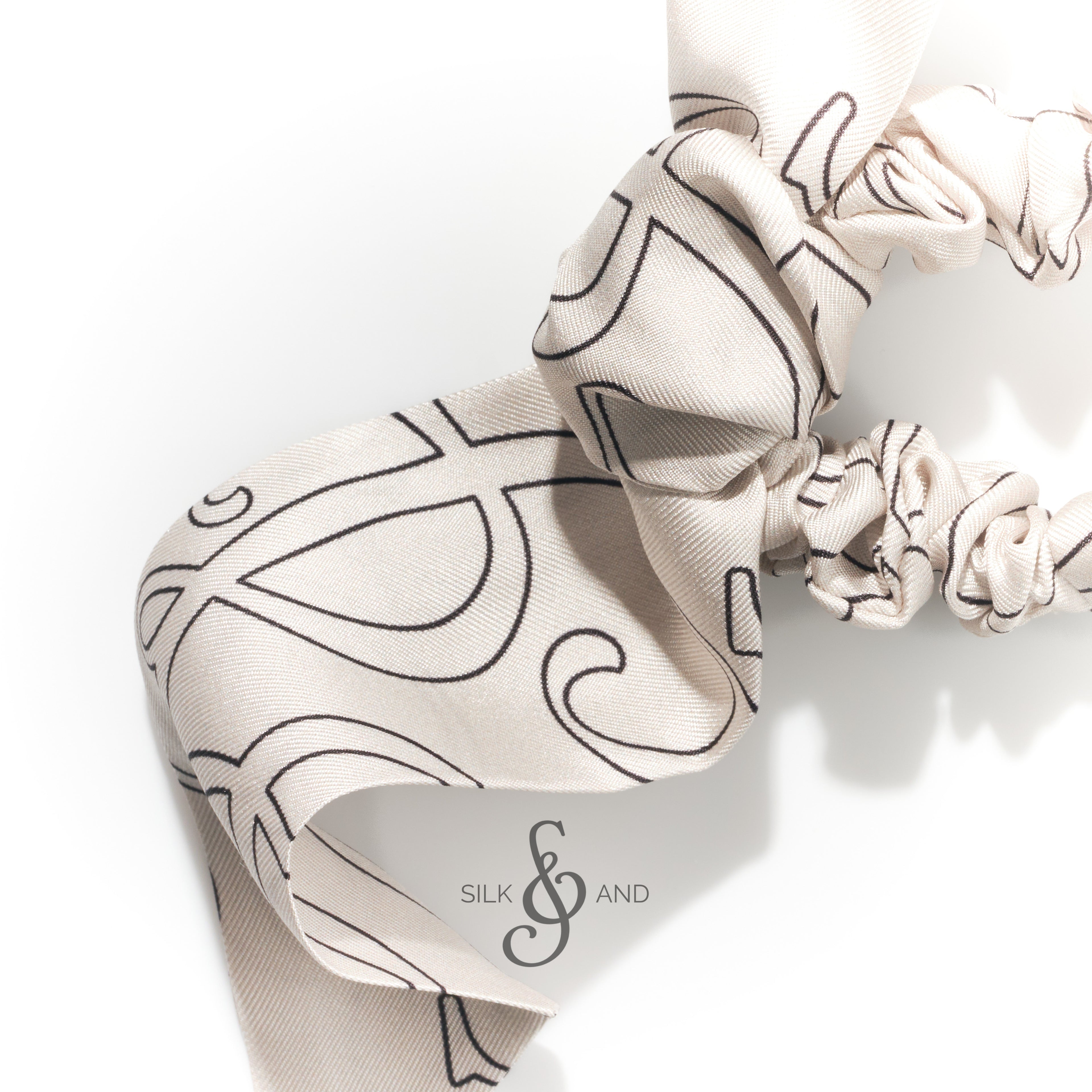 SILK& BOW OFF-WHITE