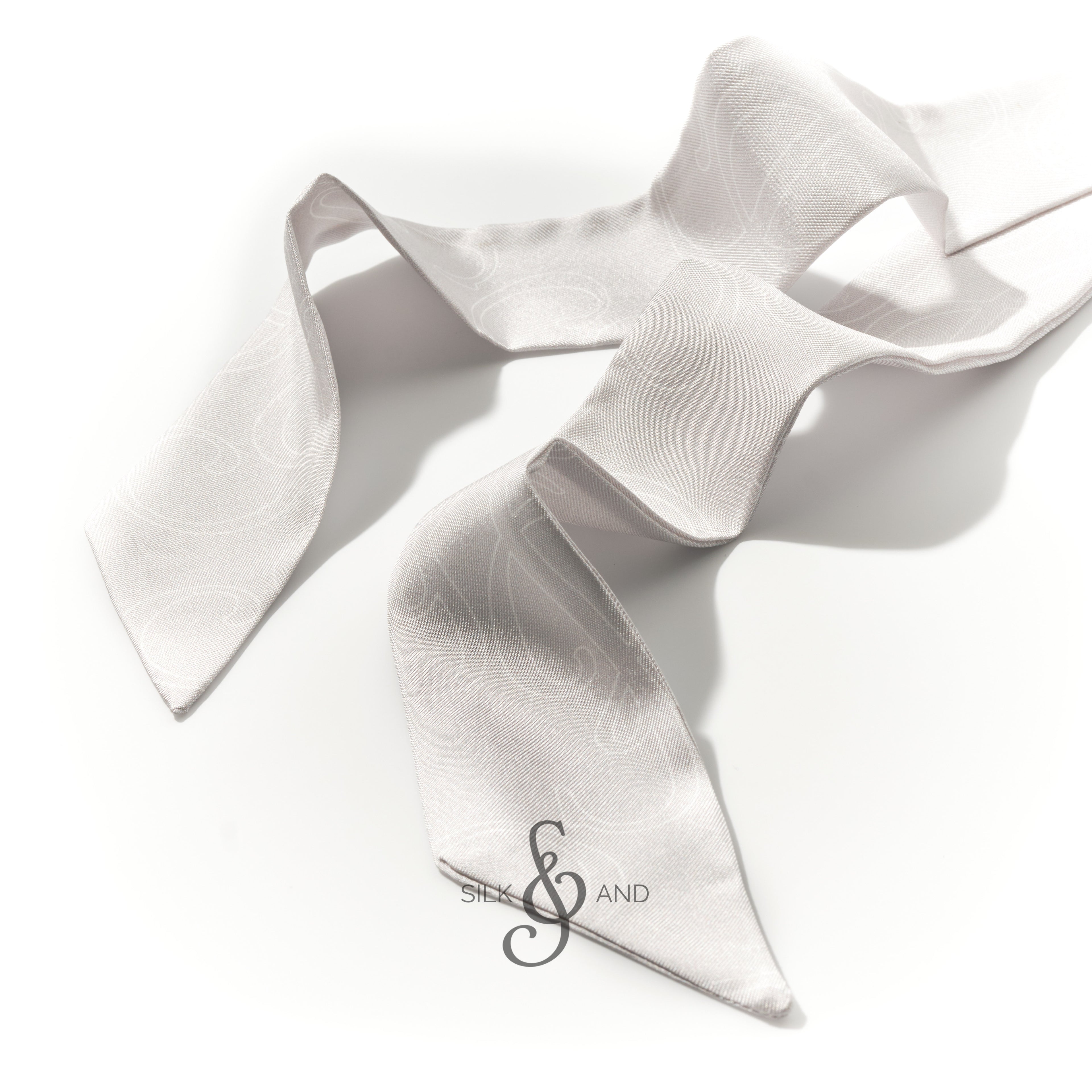 SILK& TWILLY GREY