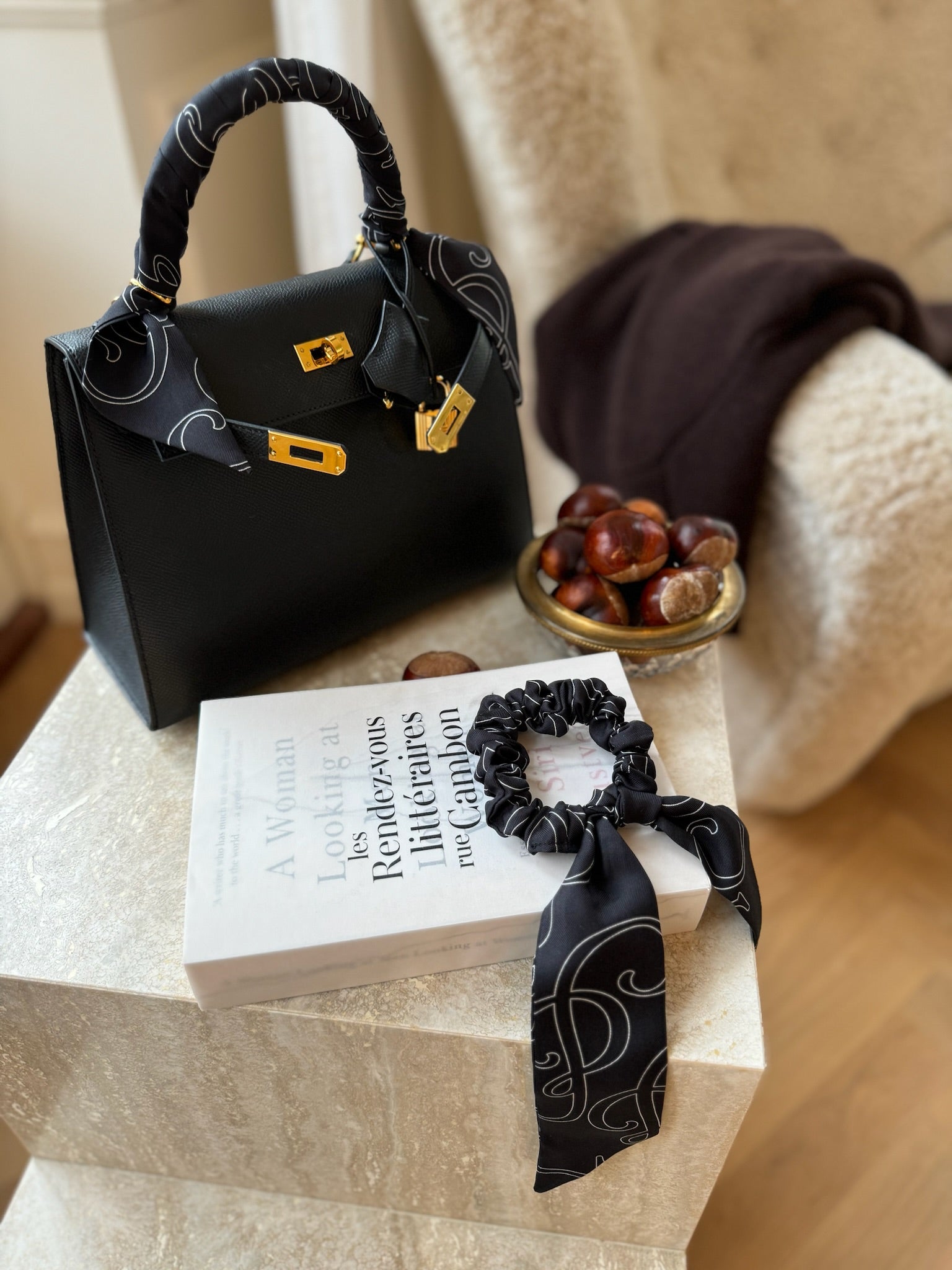 SILK& BOW BLACK