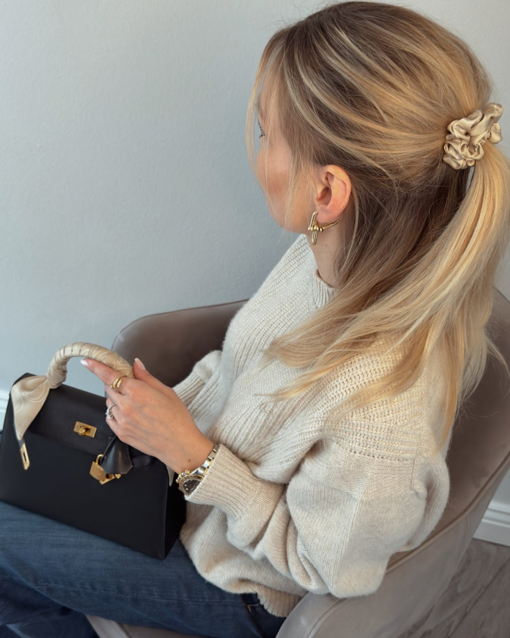 SILK& SCRUNCHIE MINI HUMUS