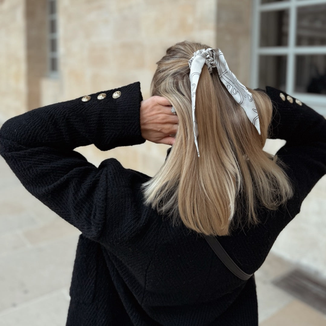 SILK& BOW OFF-WHITE