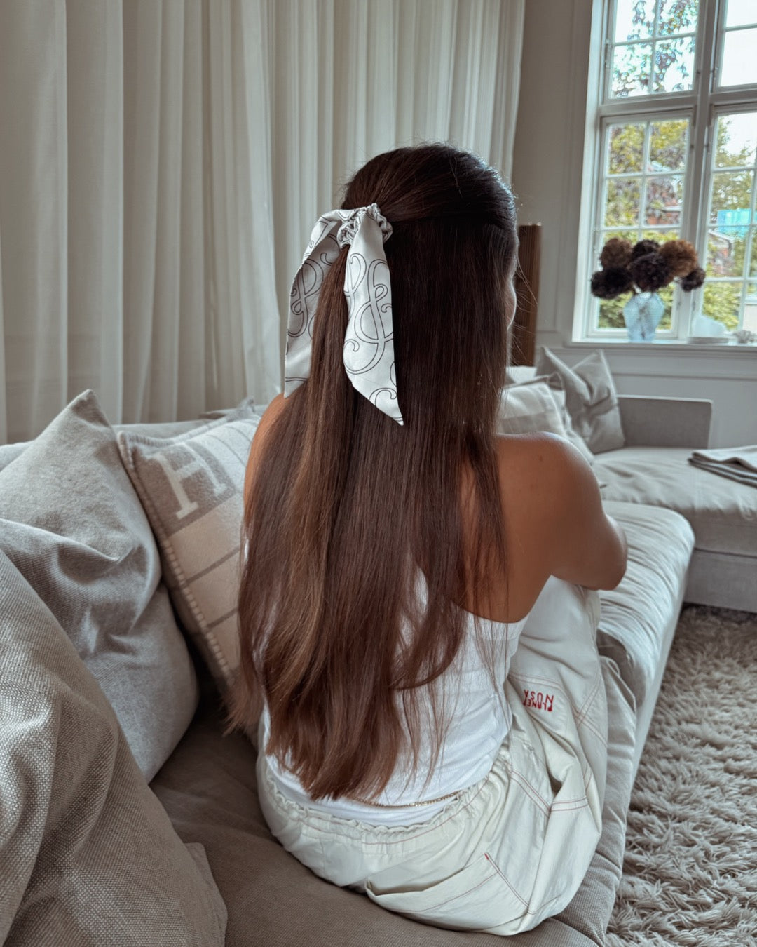 SILK& BOW OFF-WHITE