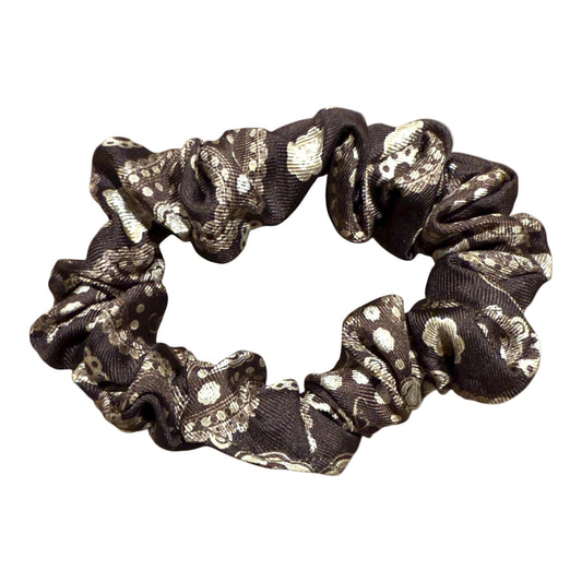 Mini silke scrunchie i paisley print 