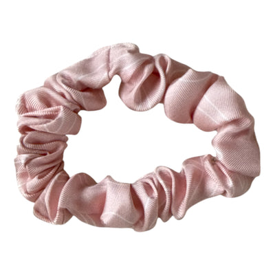 SILK& Mini Silke Scrunchie – Pastel Pink