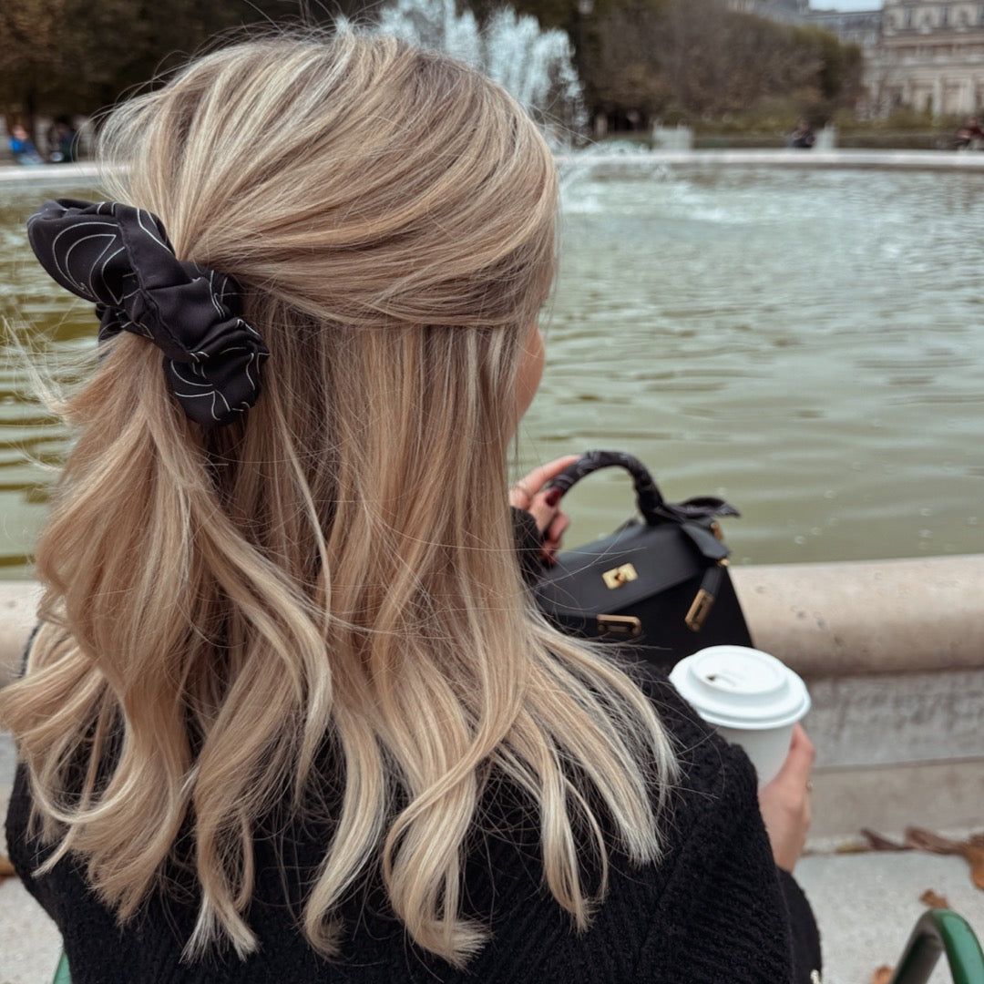 SILKAND Maxi Scrunchie Black