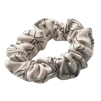 SILK& Mini Silke Scrunchie – Råhvid
