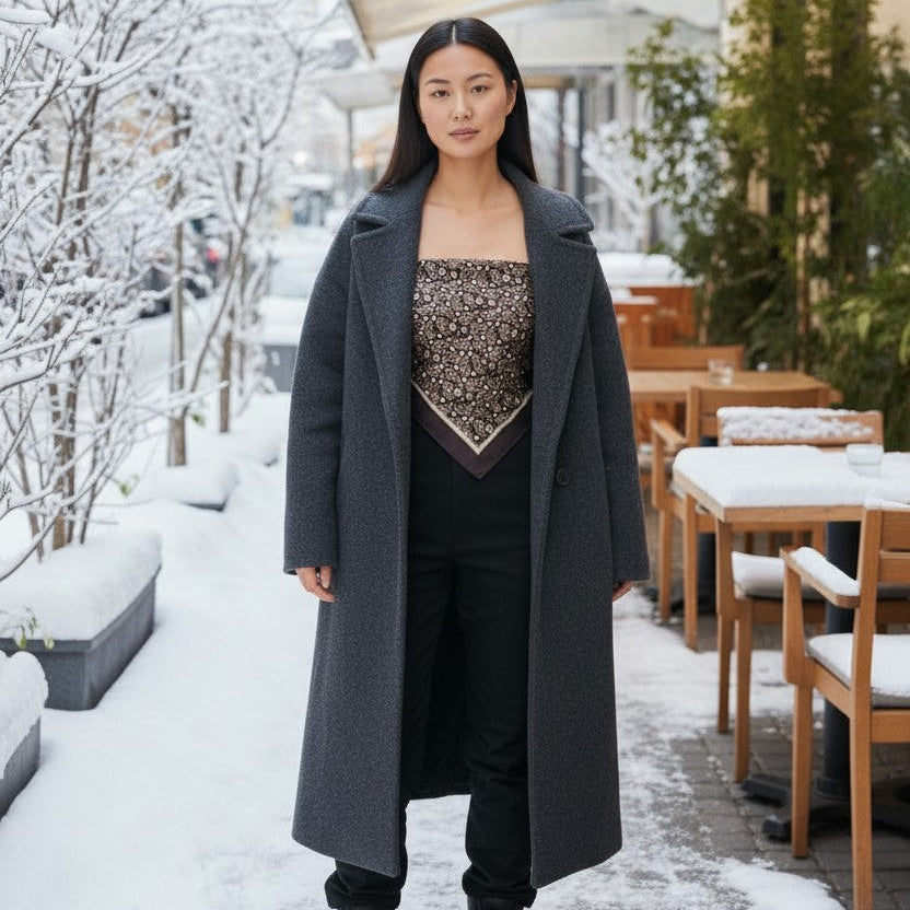 SILK_Banana_Scarf_90x90cm_p_AI_model